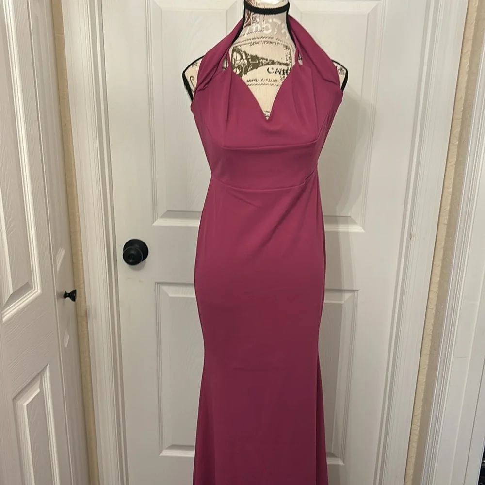 NWT SMALL FUCHIA MAXI DRESS LOW BACK - Picture 6 of 7